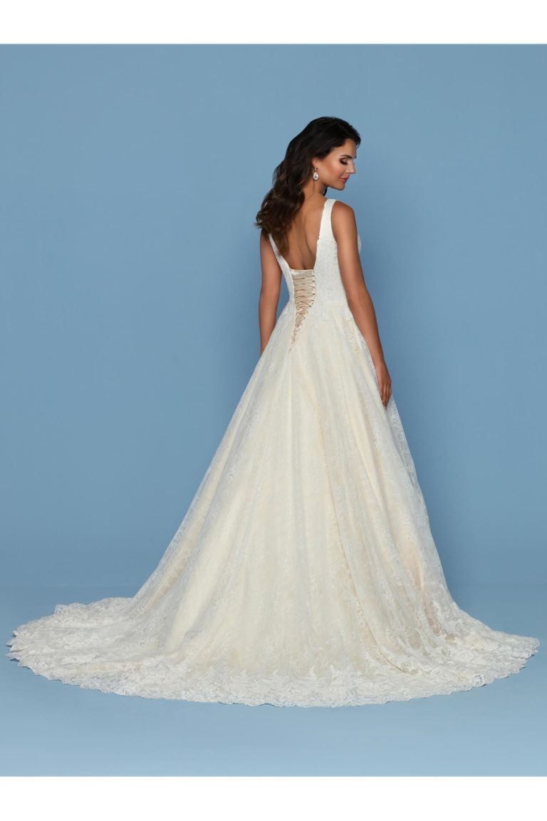 DaVinci Wedding Dress Style No. 50570 HOUSE OF BRIDES