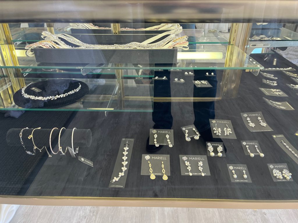 Find a Store HOUSE OF BRIDES