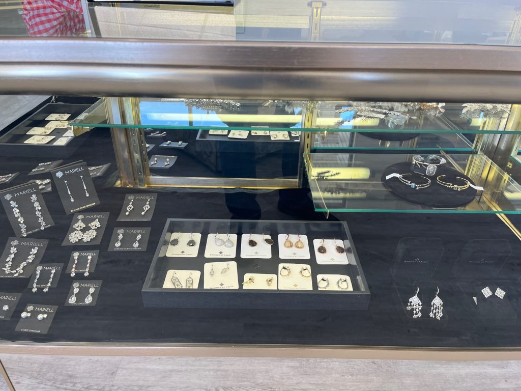 Find a Store HOUSE OF BRIDES