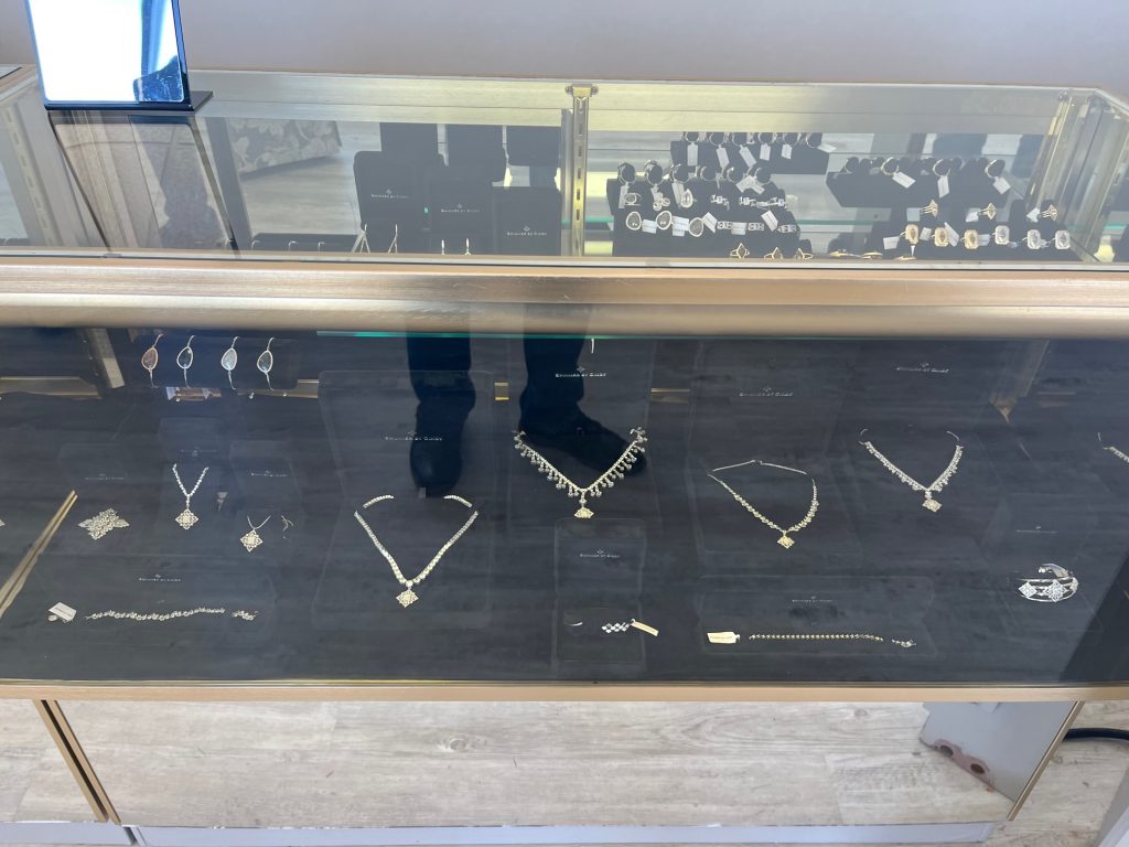 Find a Store HOUSE OF BRIDES